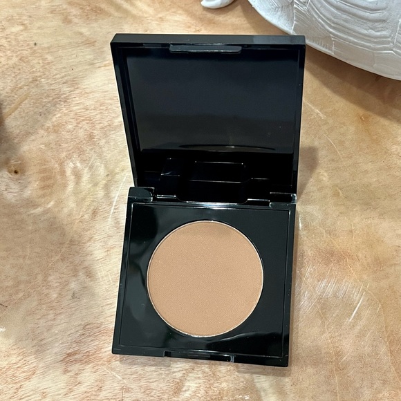 2 for 20!! Shades by Shan Bronzer in Latte NWOT - Picture 2 of 4